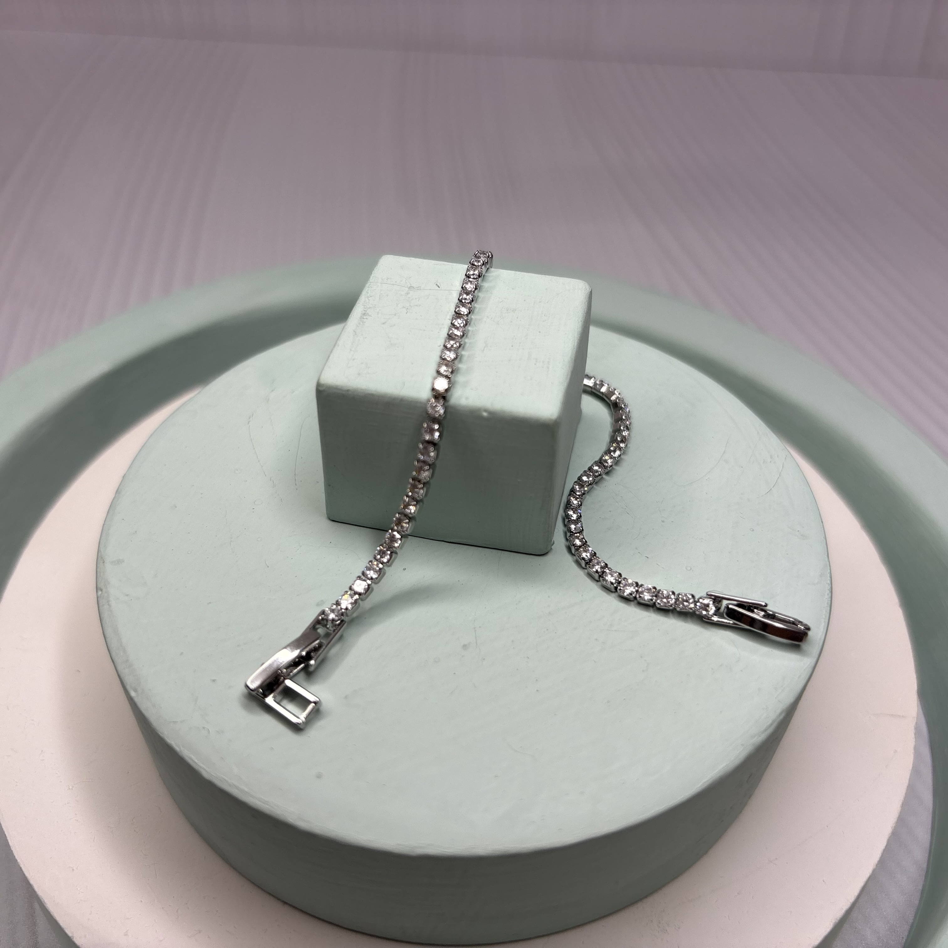 دستبند تنیسی مربعی